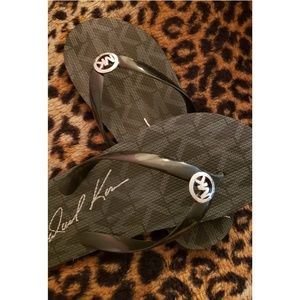 Michael Kors Logo Jet Set Flip Flops
